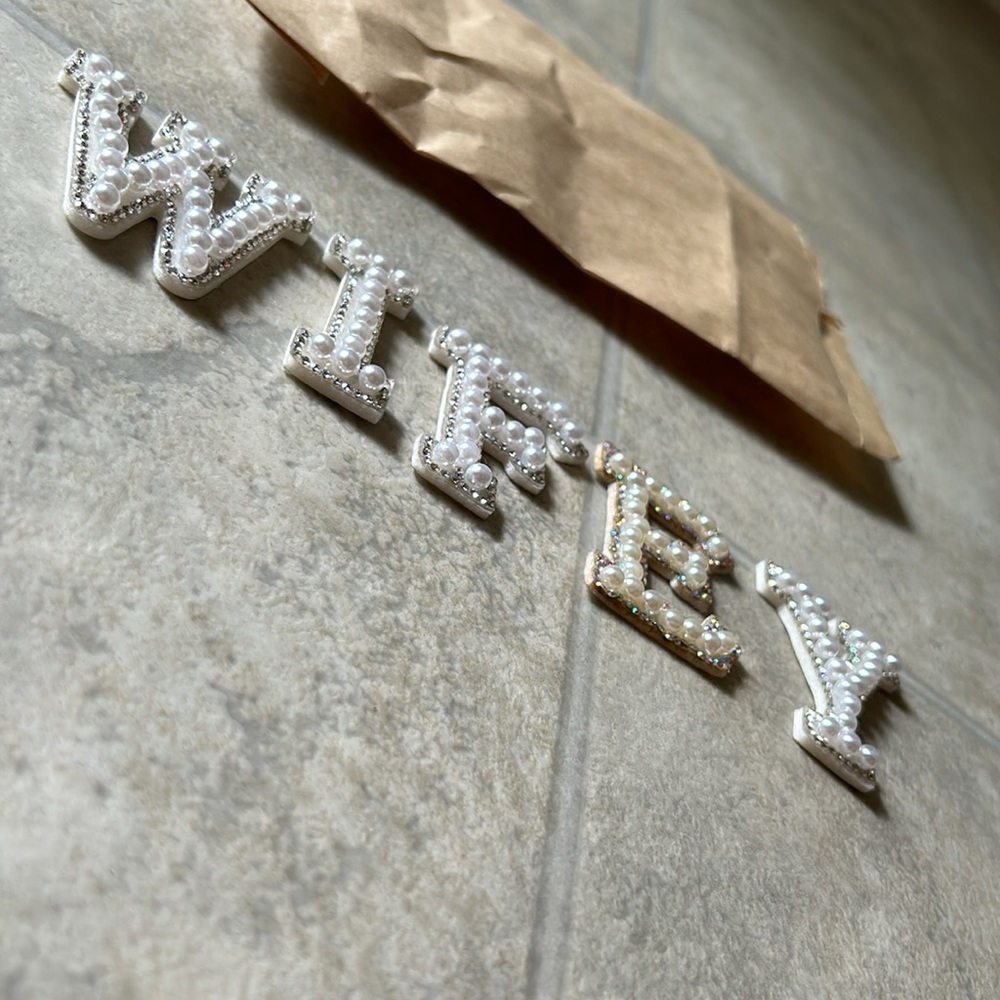Pearl Adhesive Letters -WIFEY - Picture 5 of 6